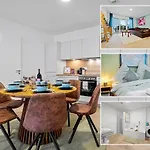 Smurmelhomes Oase: Terrasse - Parken - Kind פסאו