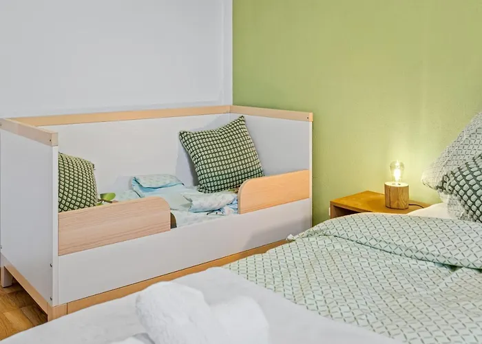 公寓 Smurmelhomes Oase: Terrasse - Parken - Kind